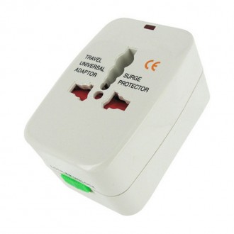 TRAVEL UNIVERSAL ADAPTOR